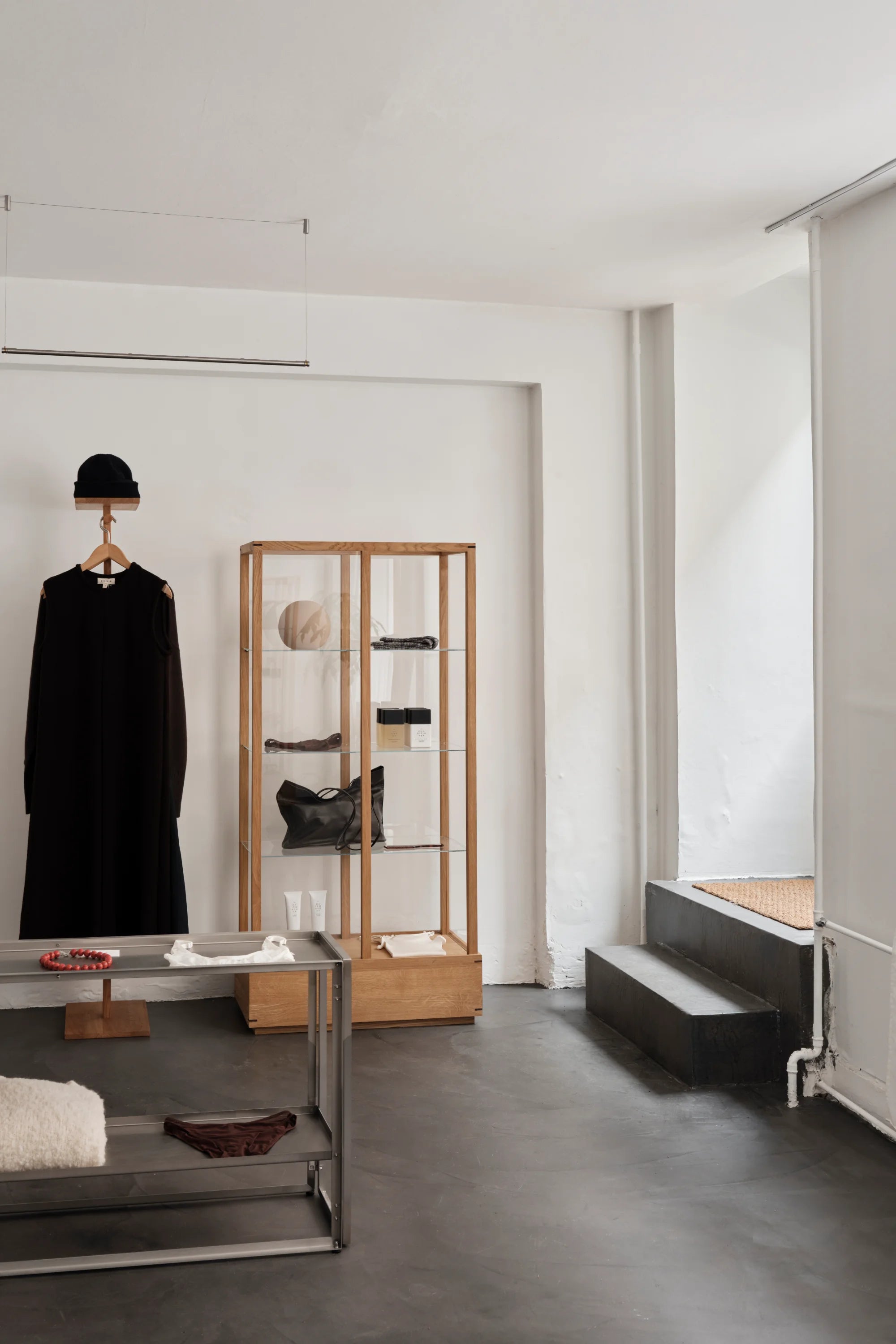 Japanese Cabinet L - THAT COOL LIVING