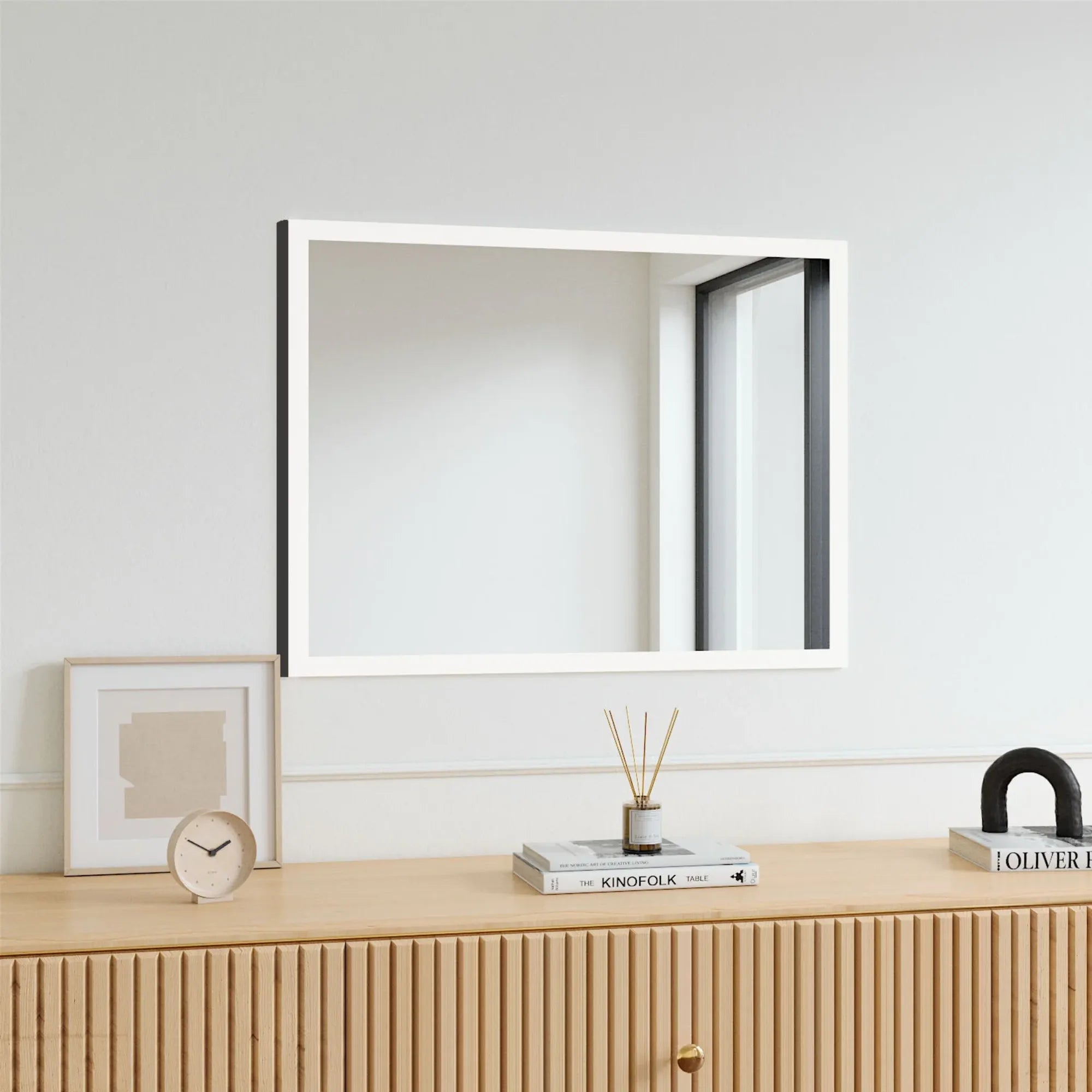 High-quality Full Lux Mirror With Lights for Makeup and Skincare Routines