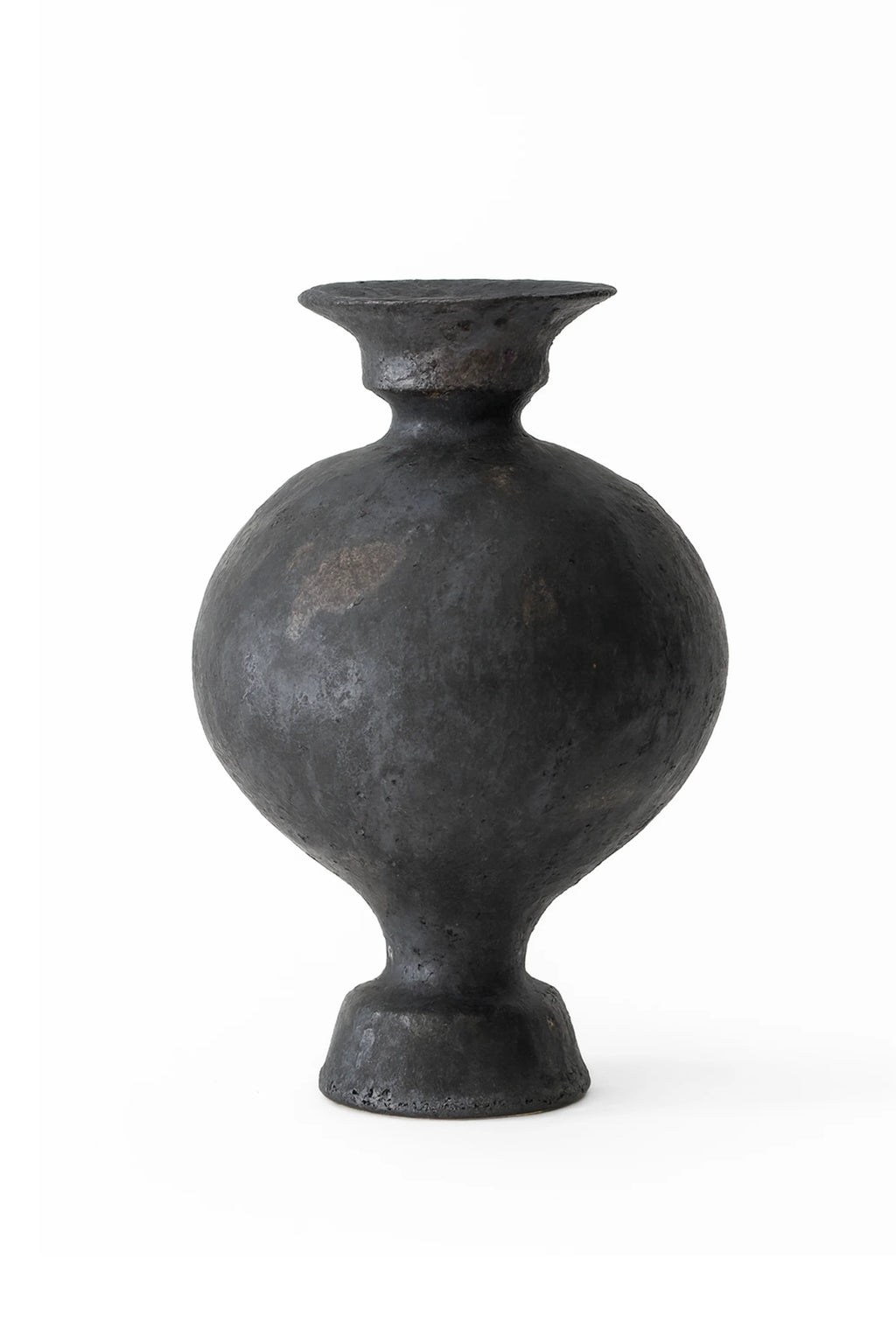 Canoa Lab Lekytho Vase, a minimalist and elegant black ceramic vase with a matte, slightly textured finish, featuring a distinctive bulbous body and a narrow, flared neck, displayed on a clean white background.