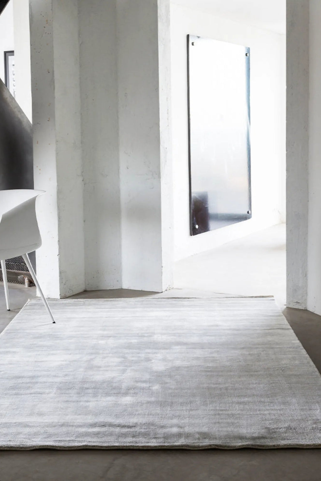  Bamboo kitchen rug with cushioned support and water-resistant finish