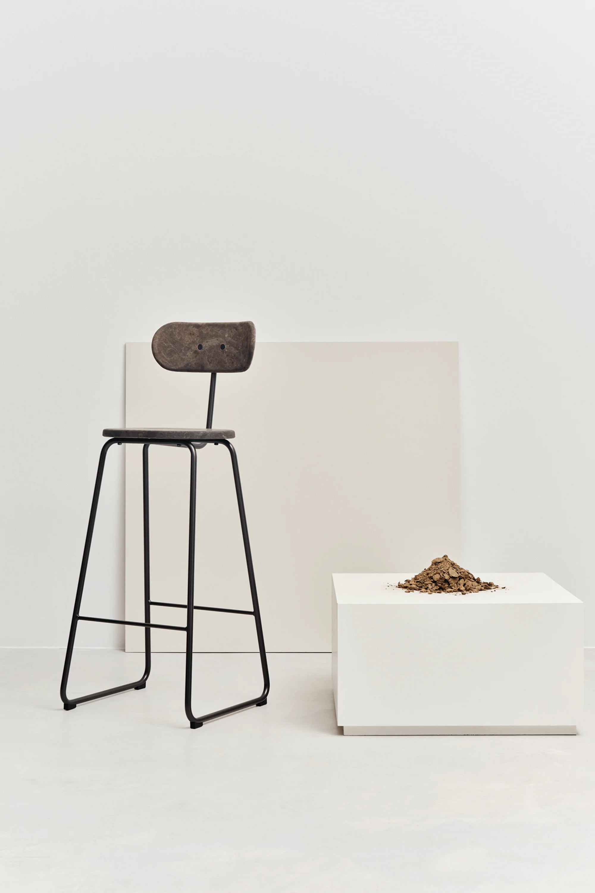 Earth Counter Chair