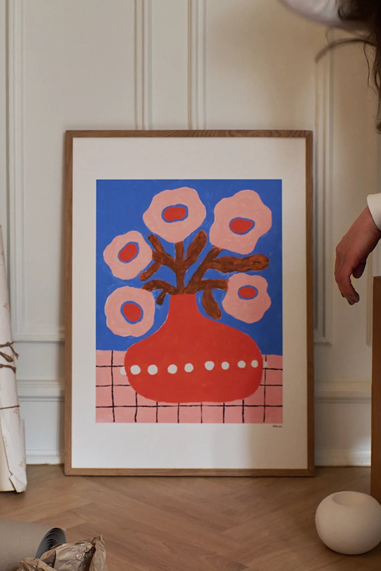 Beautiful arrangement of fresh flowers in a white pearl vase