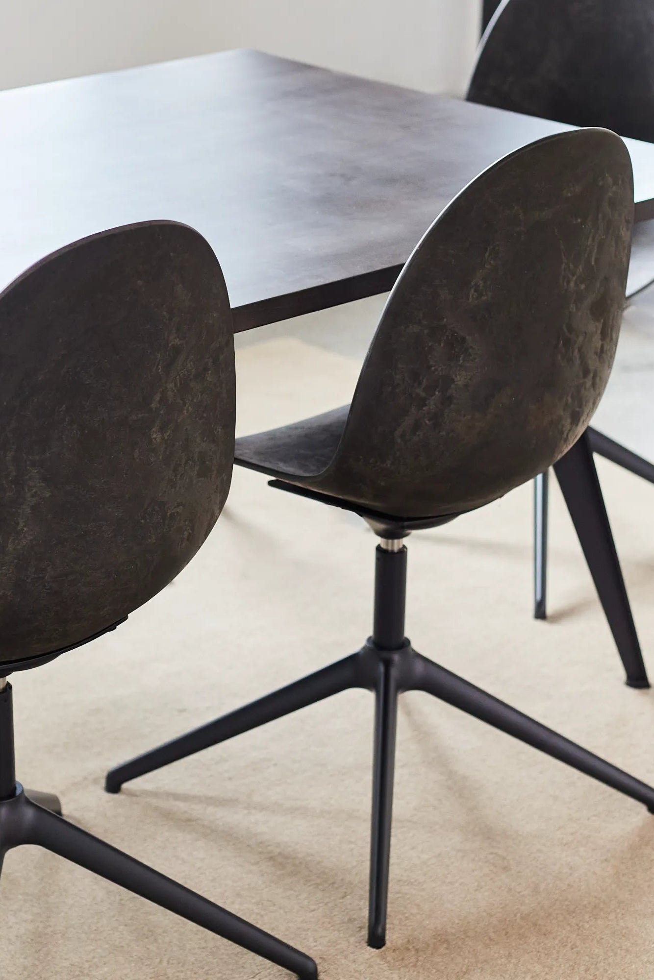 Eternity Swivel Black Base w/ castors - THAT COOL LIVING