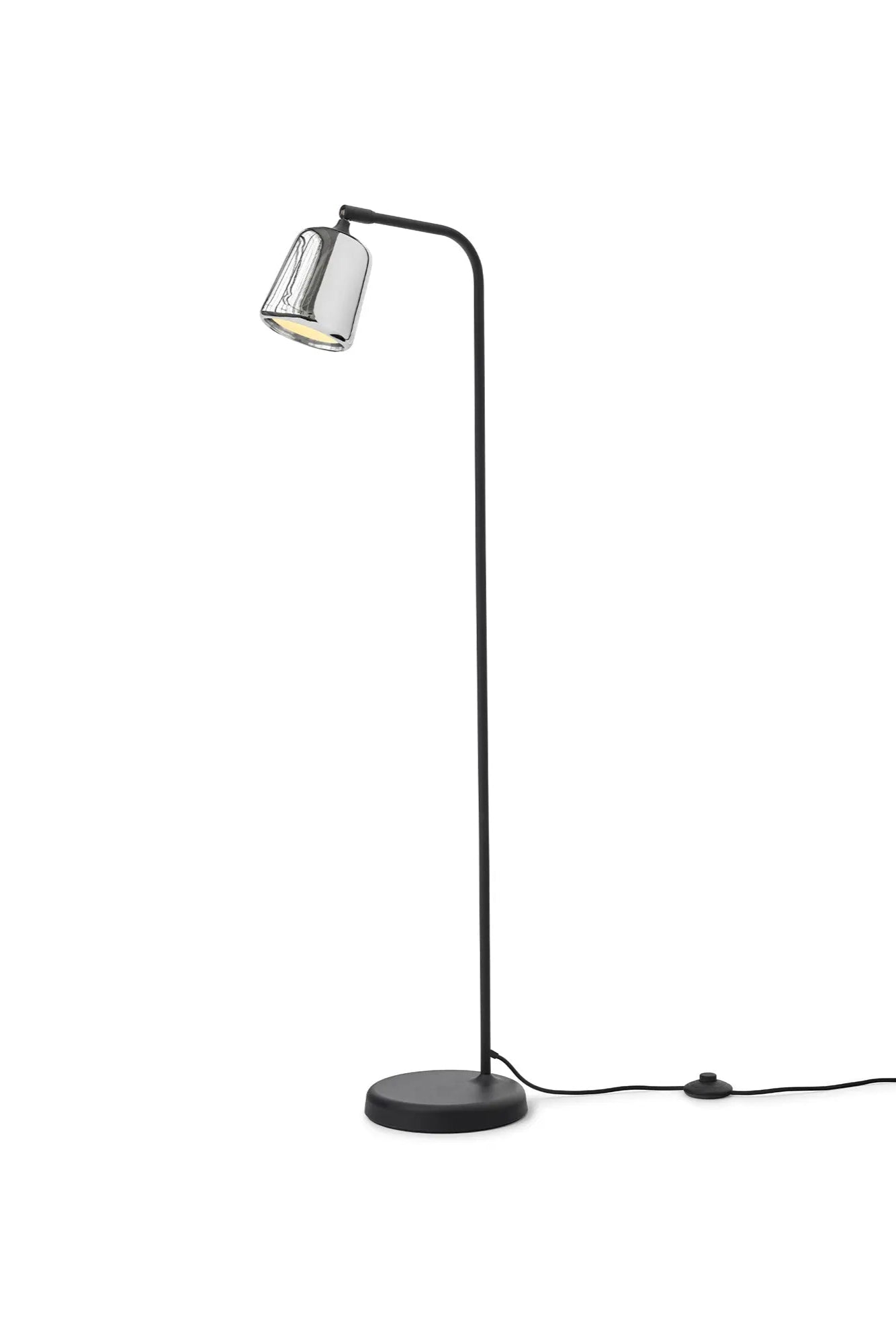 Bohemian-Rattan-Floor-Lamp-with-Natural-Beige-Woven-Shade