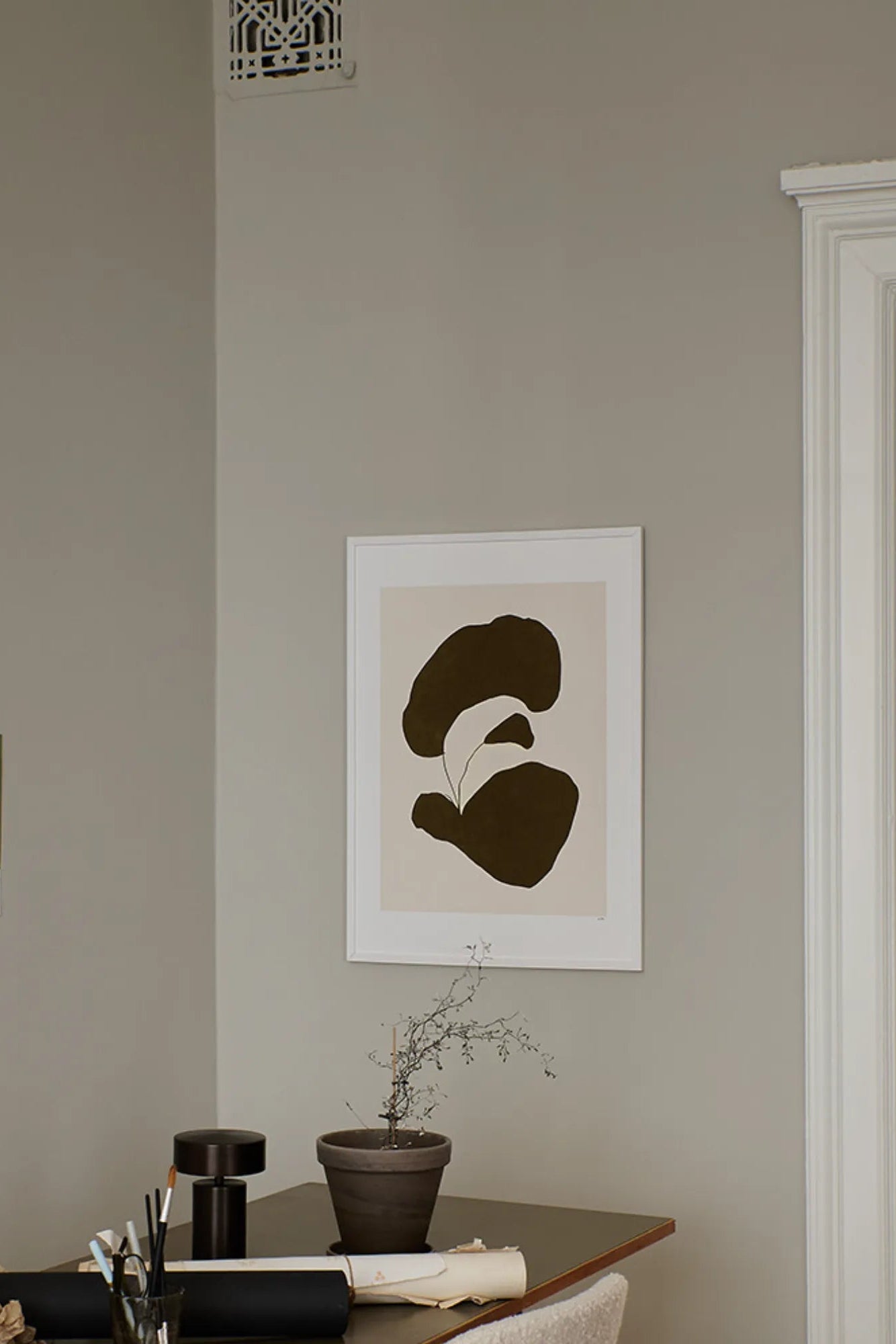 Beautiful, modern Botanik II product displayed in a well-lit room