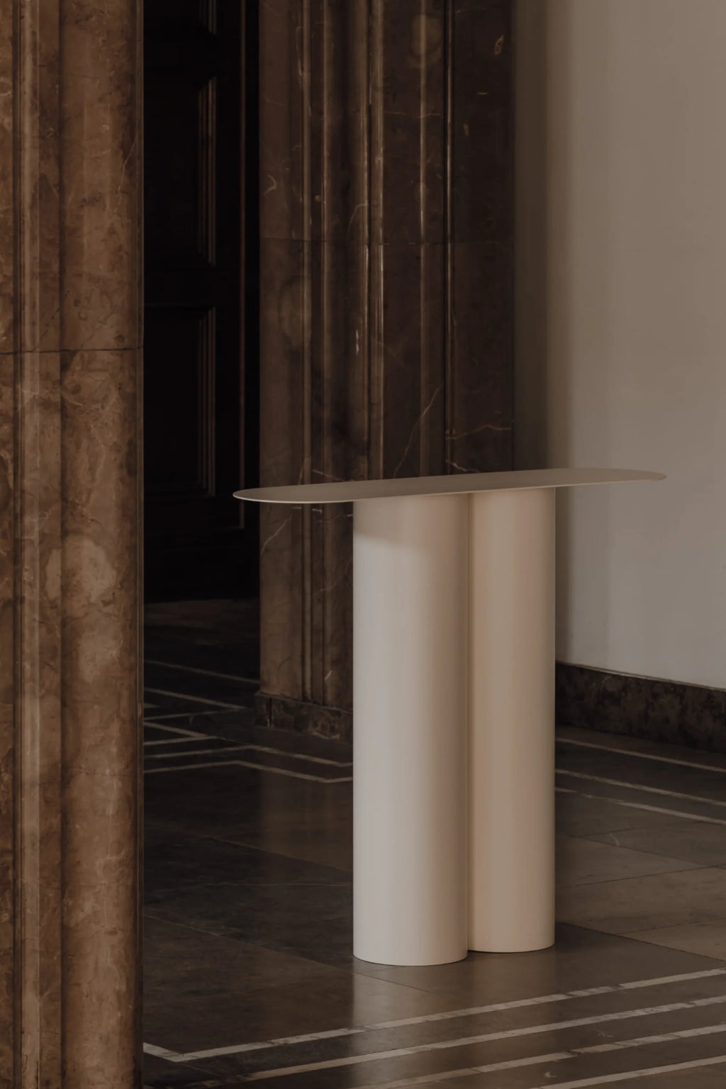 Object 096 Console Table