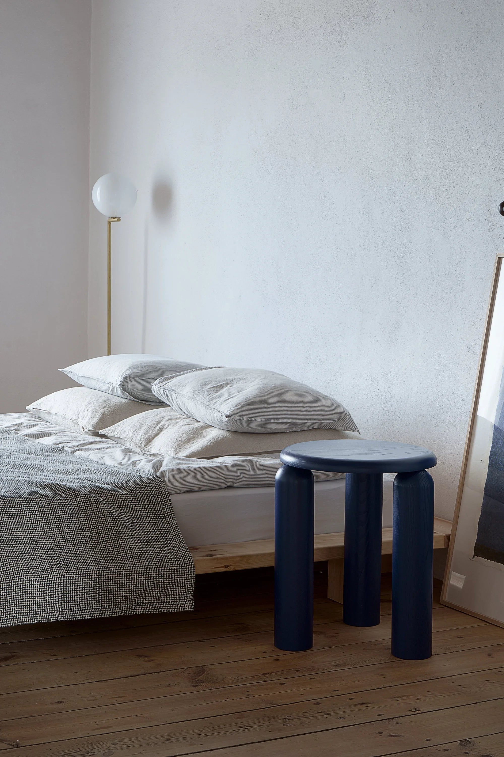 Neo Side Table