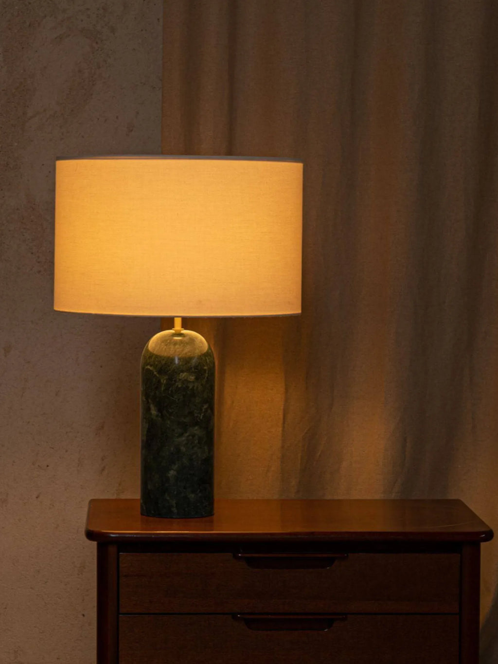 Pura Marble Lamp