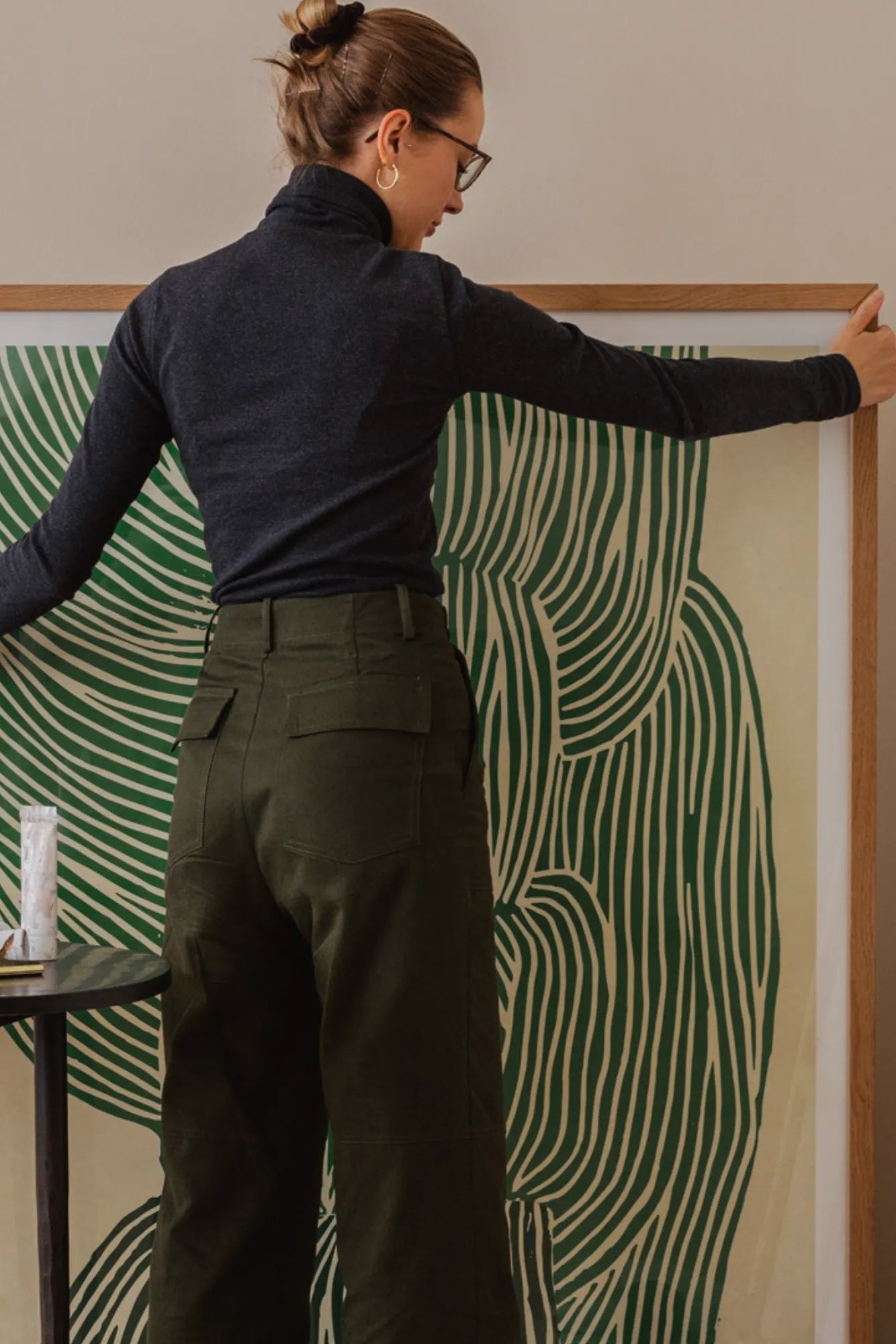 An image of the refreshing and vibrant Green Ocean product, a healthy drink made from organic green ingredients, showcasing its appealing packaging and natural colors