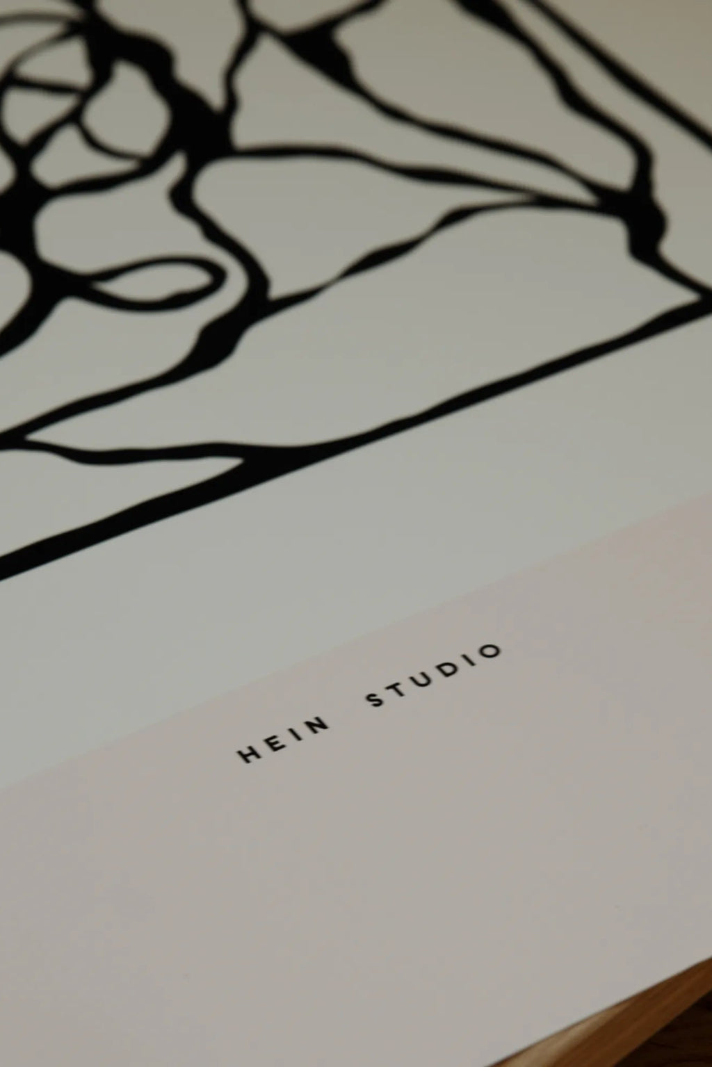 Alt text: A close-up photo of the I See You – Pale Pink product, a soft and delicate pink shade with a shimmering finish, perfect for adding a touch of elegance to any look