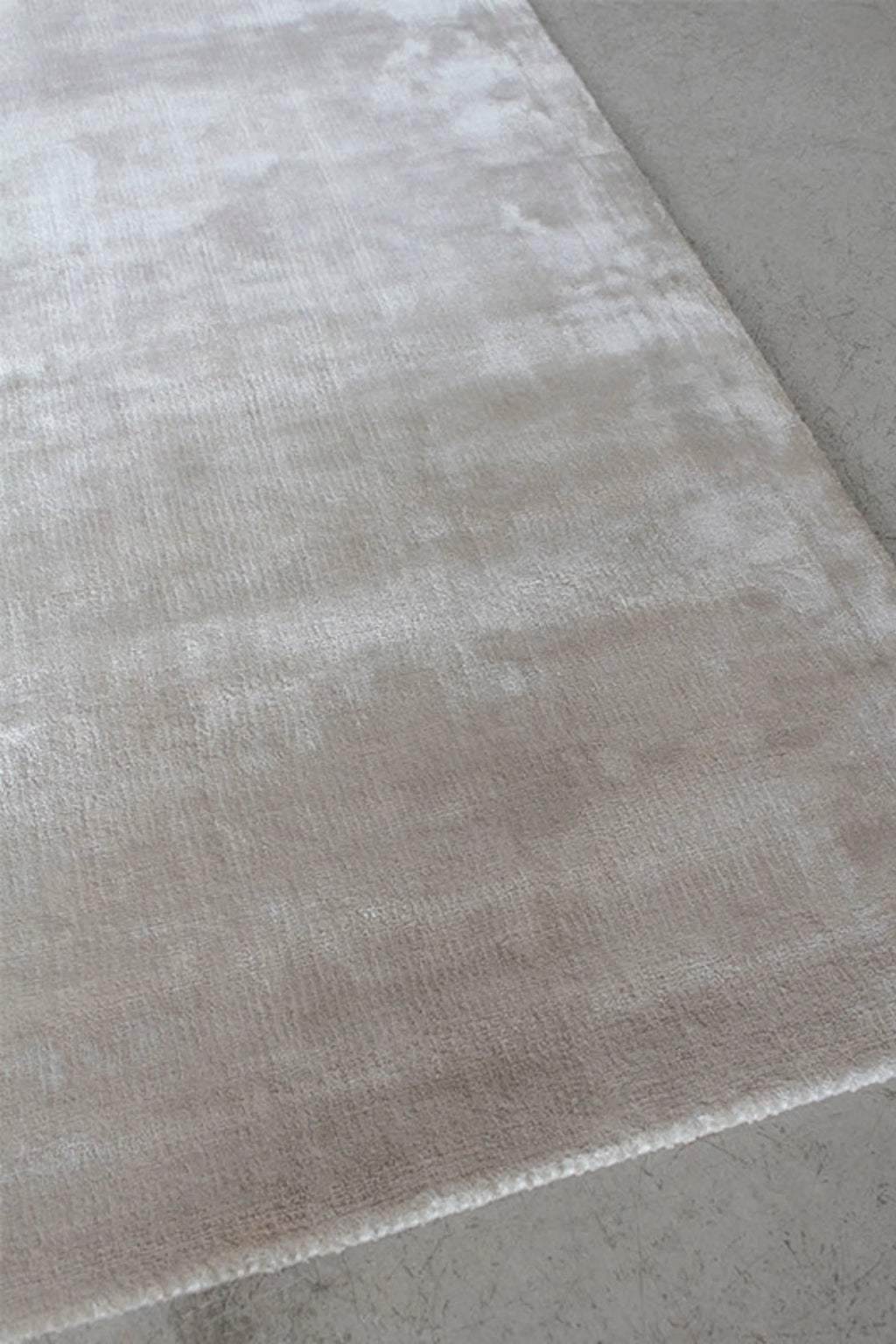 Solid Viscose Rug