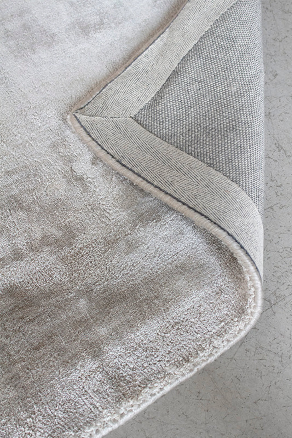 Solid Viscose Rug