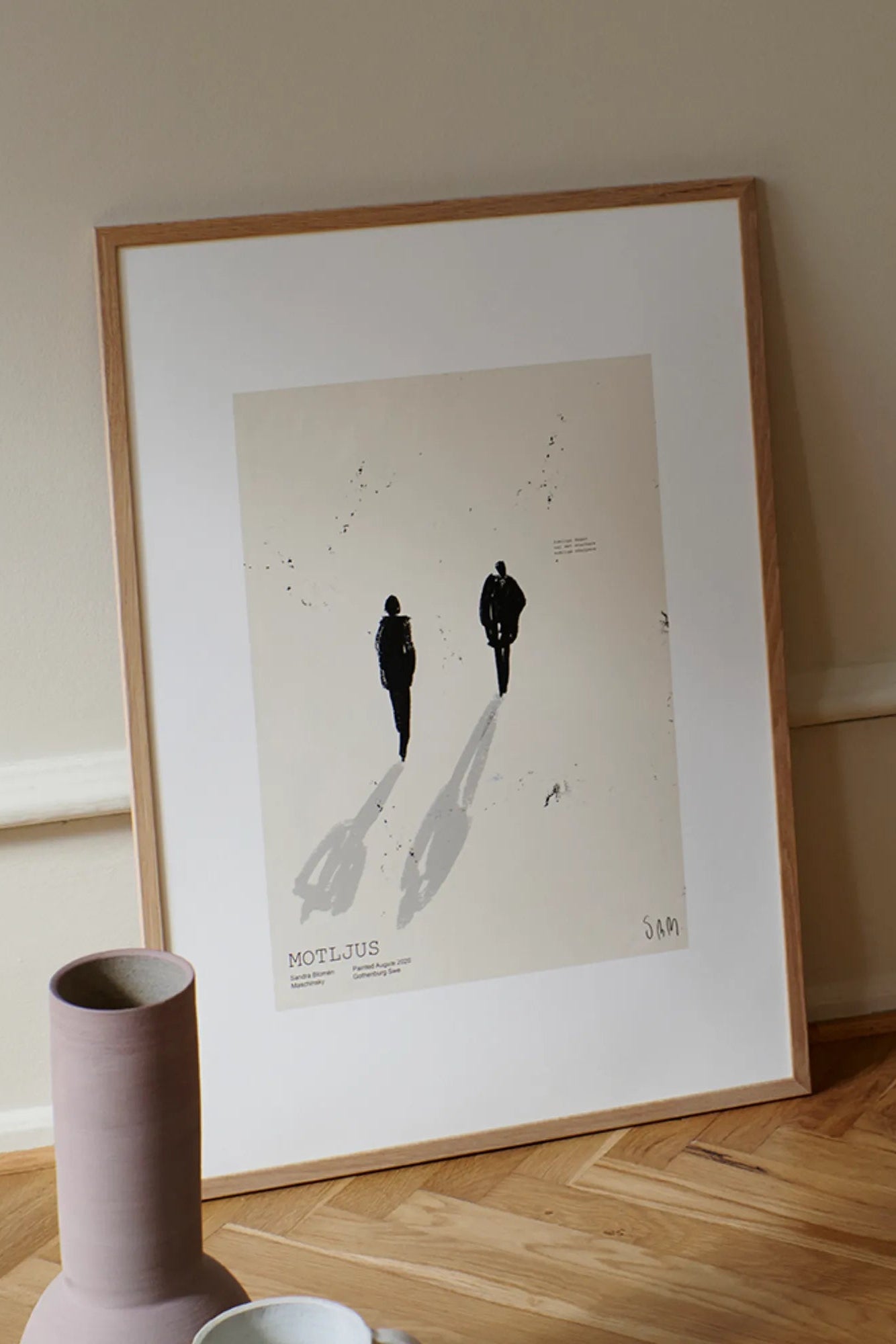 Motljus, a sleek and modern LED desk lamp with adjustable brightness and color temperature, perfect for home office or study space