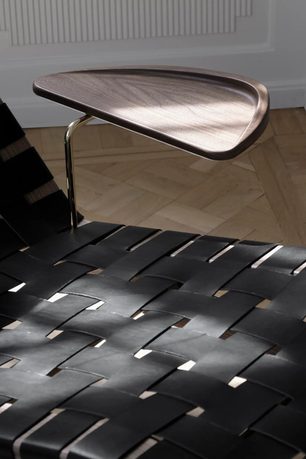 AV Egoist Chaise Longue in luxurious velvet fabric with sleek, modern design