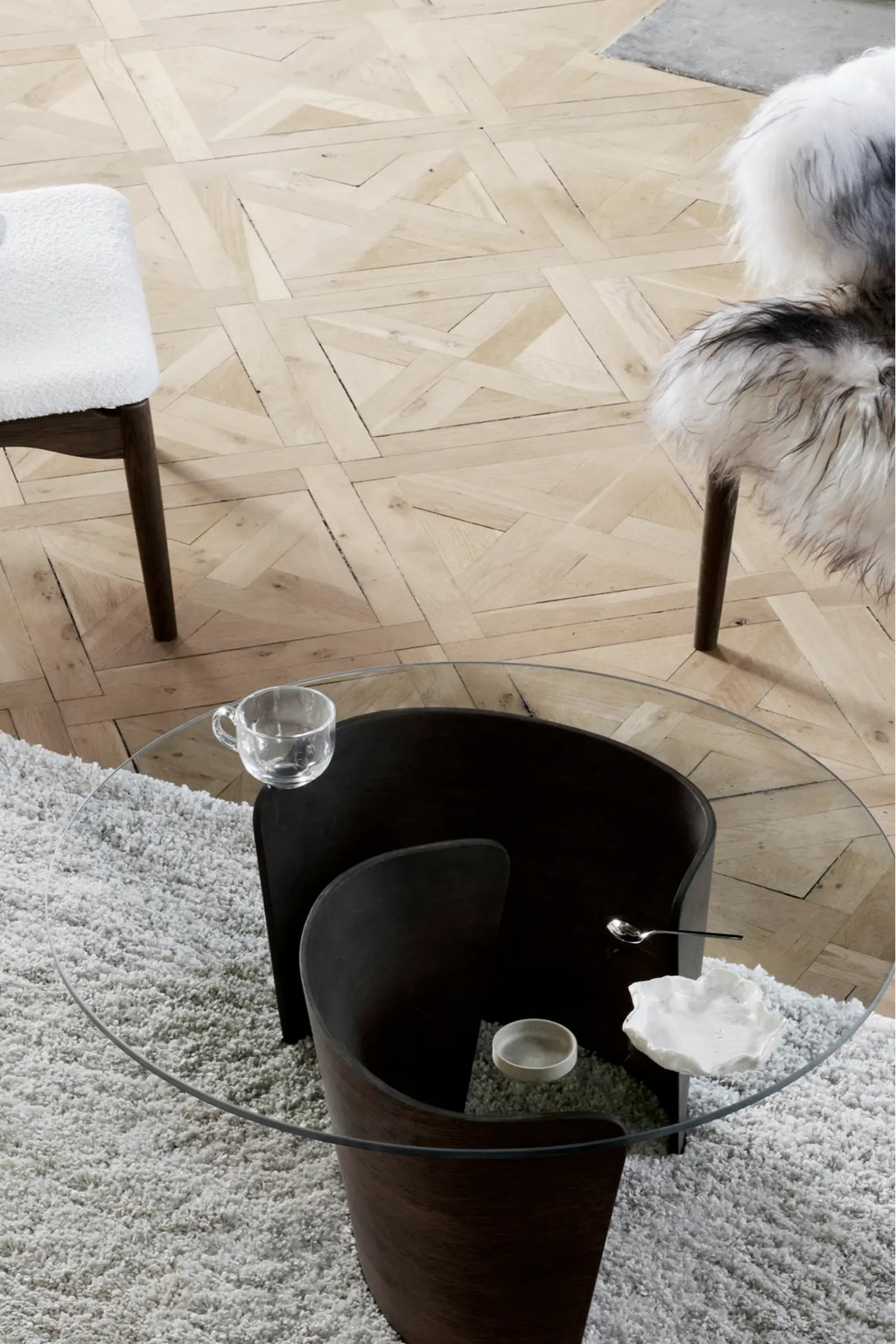 Spacious and versatile No 7 Coffee Table Ø90, great for displaying decor and serving drinks