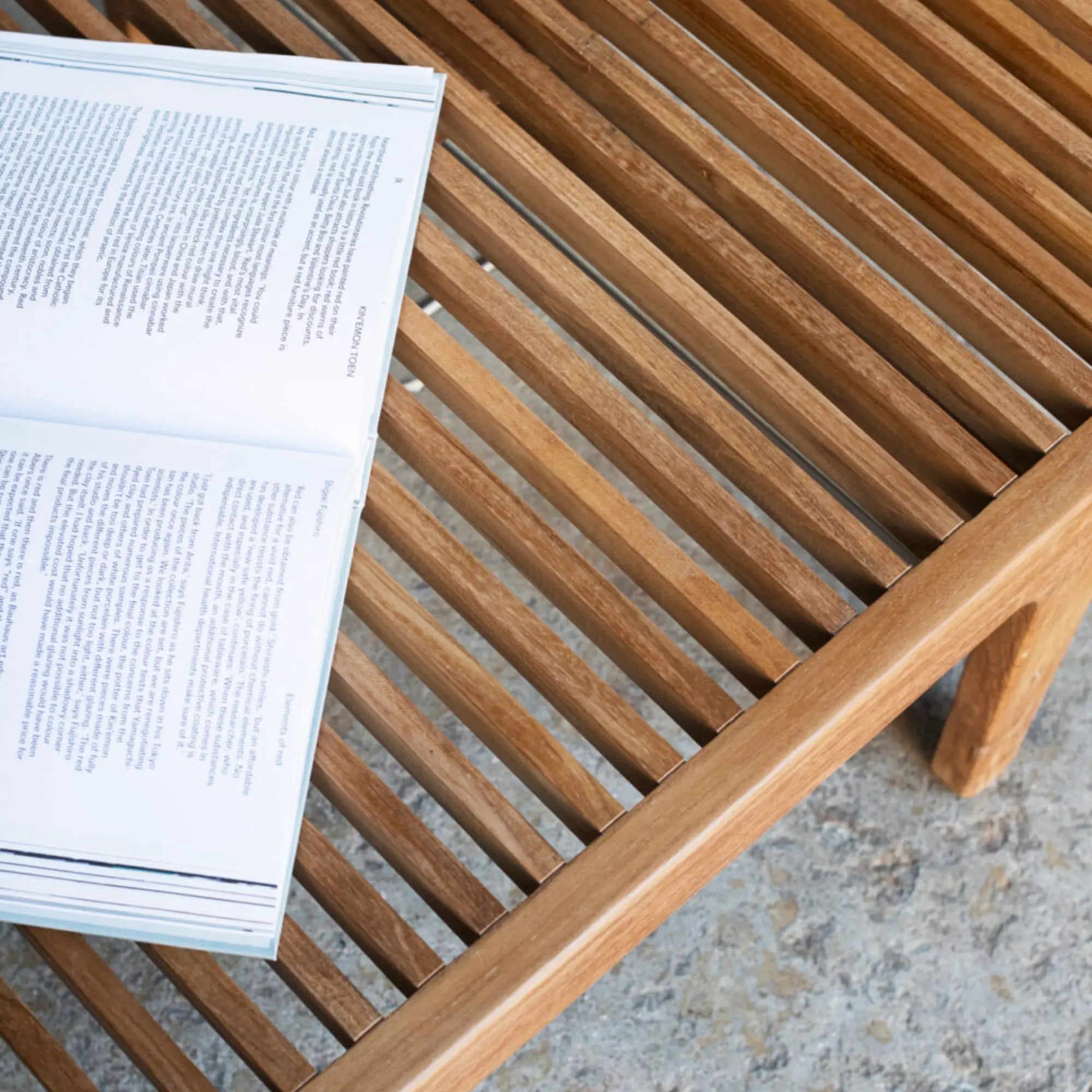Luxurious Outdoor Rib Double Sunbed for Relaxing in the Sun