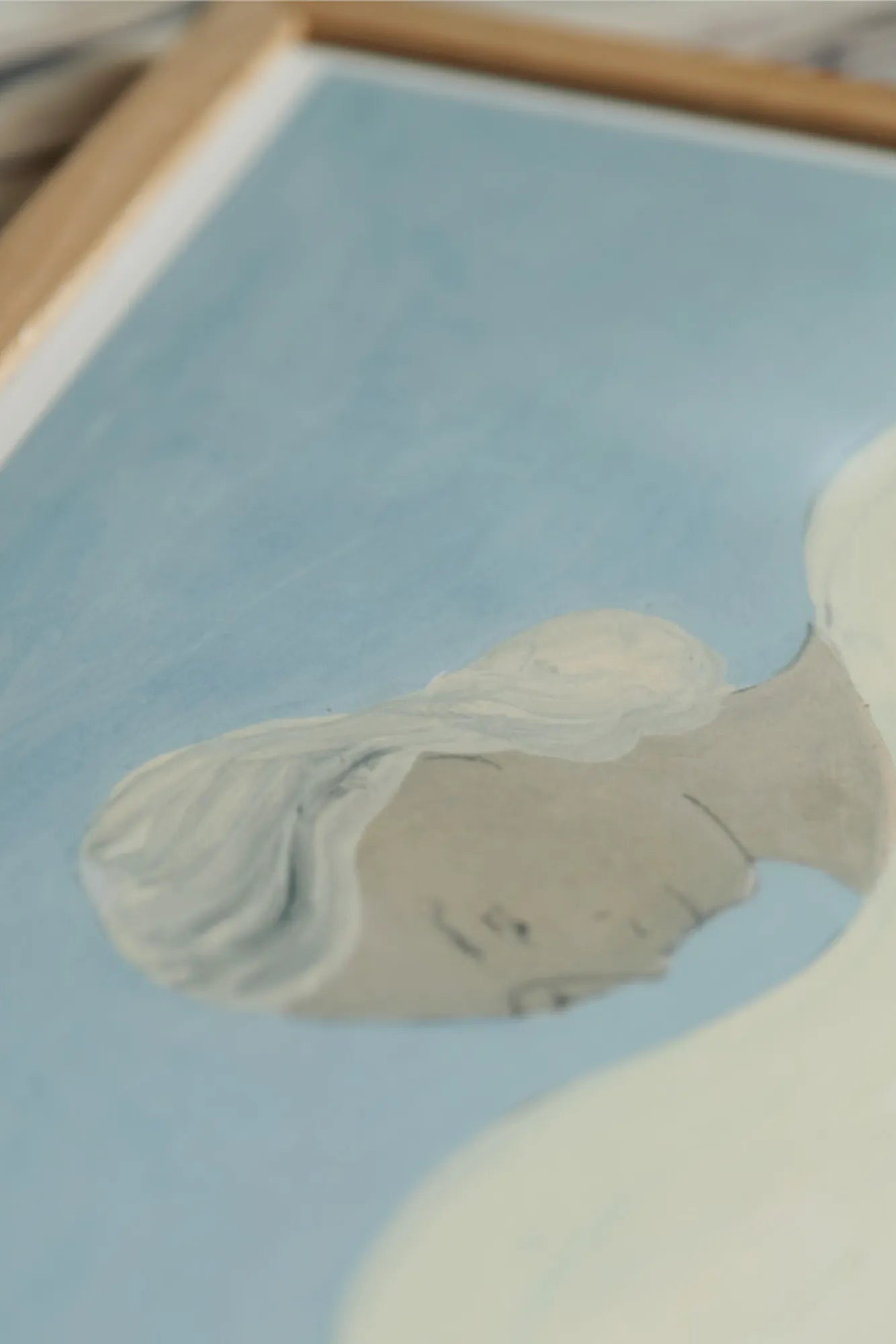 Side view of Hold You – Blue product showcasing its ergonomic and functional design