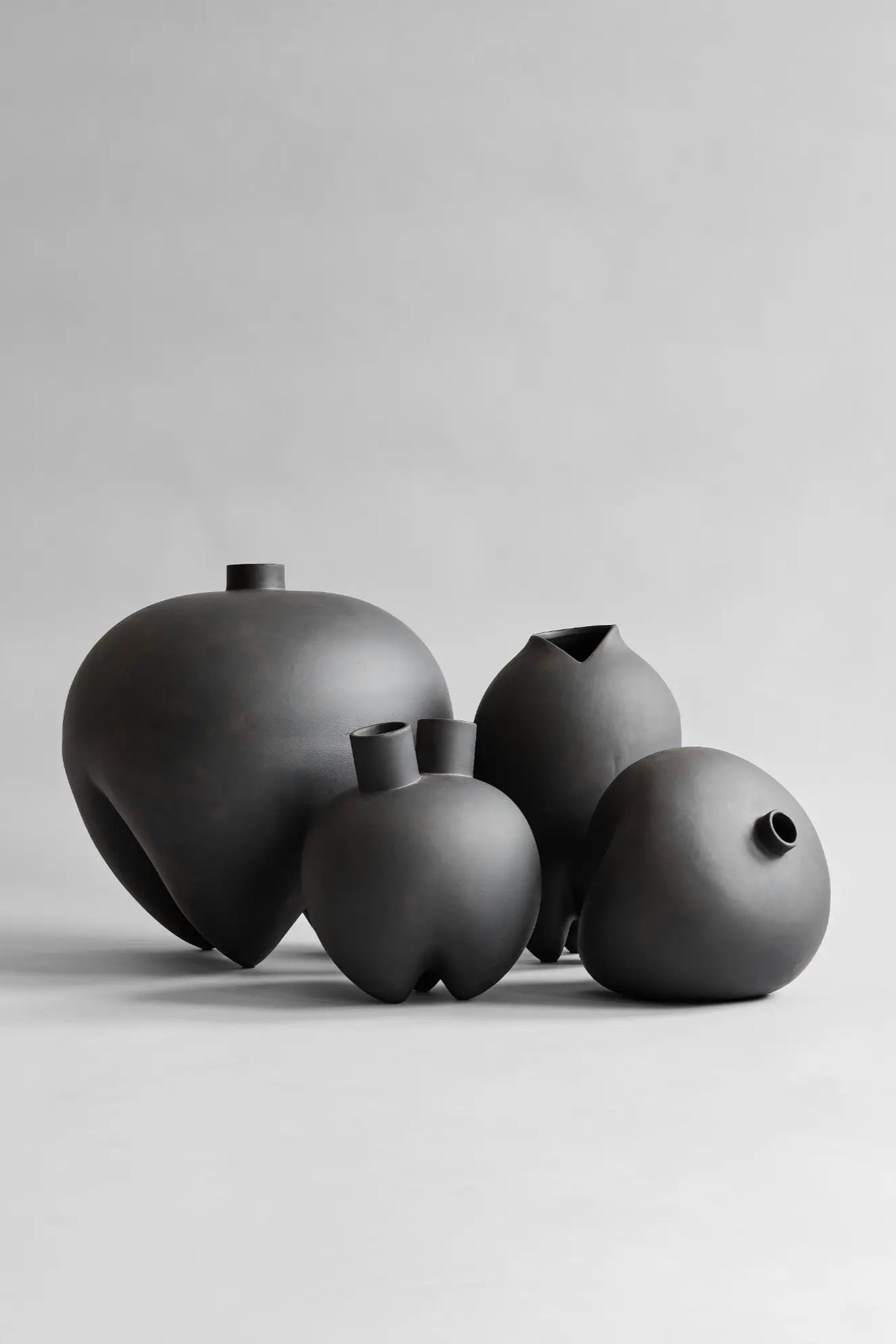 Sumo Vase - Horns ideal for holding floral arrangements or as a standalone decor piece