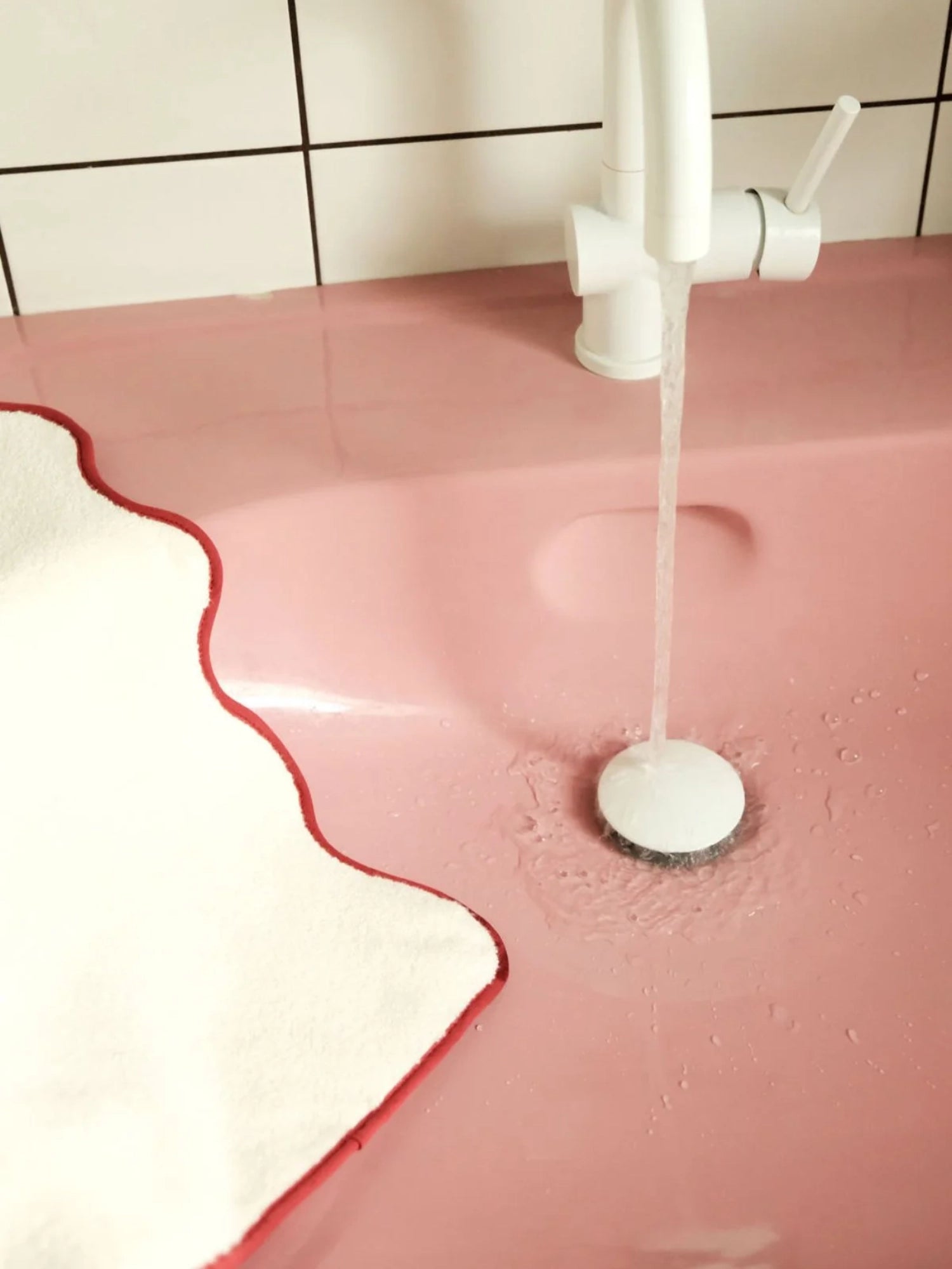 Wavy Bath Sheet by Tomete - THAT COOL LIVING