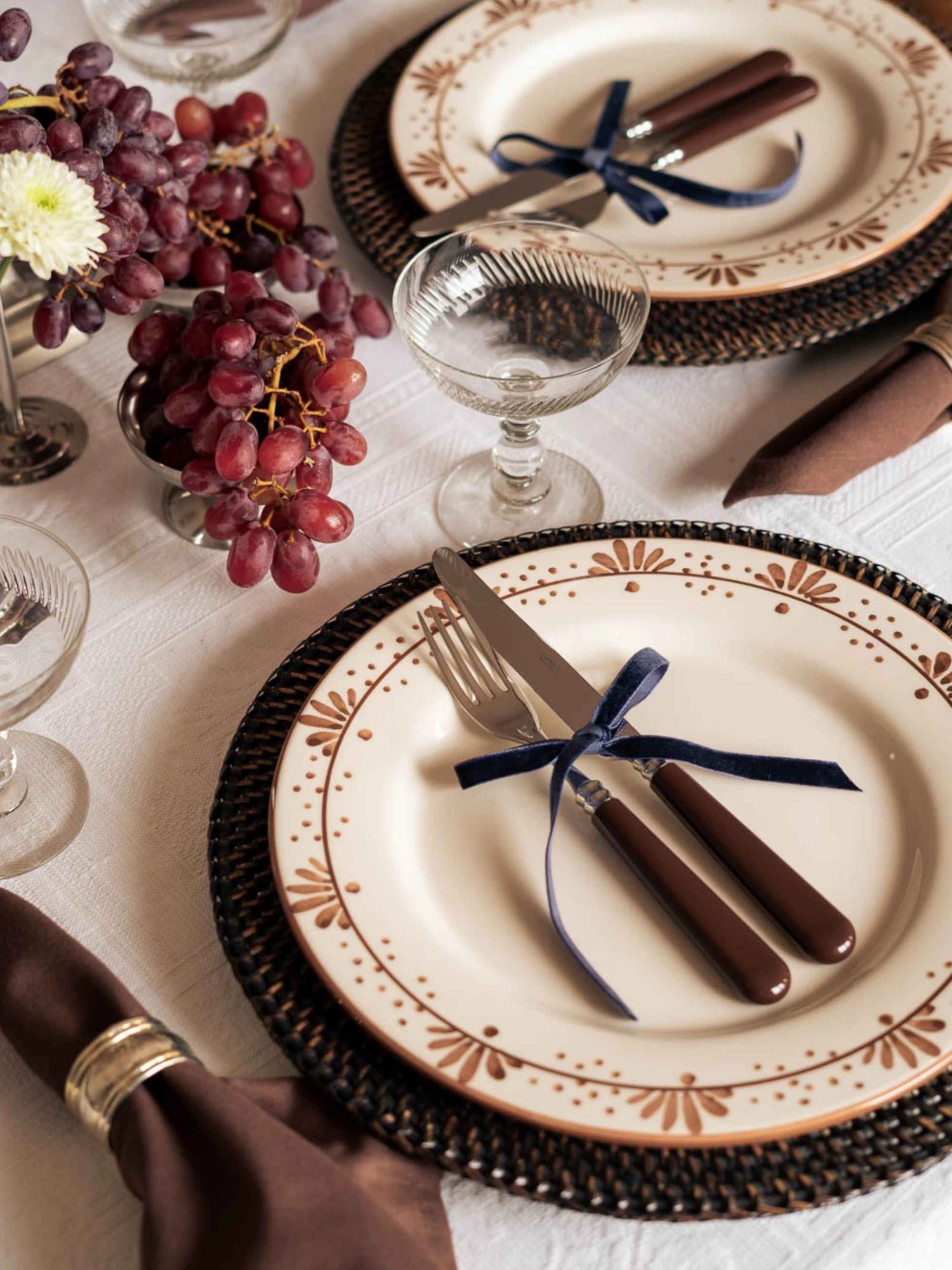 Teresa Hand-Painted Dinner Plate - Set of 4 by Valsa Home - THAT COOL LIVING