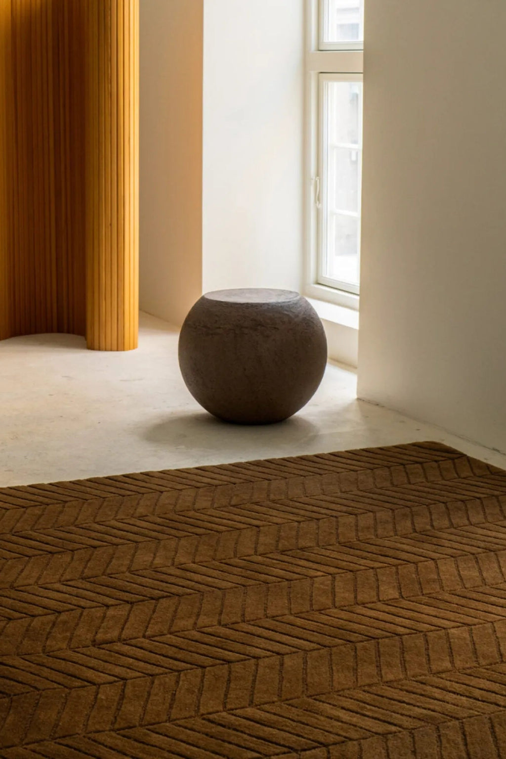 Large rectangular Surface Rug with geometric patterns in blue and grey