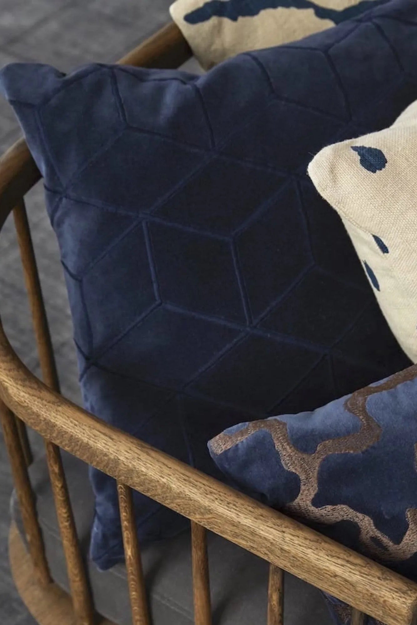  Luxurious Vir Velvet Cushion Pillow in soothing sea blue color