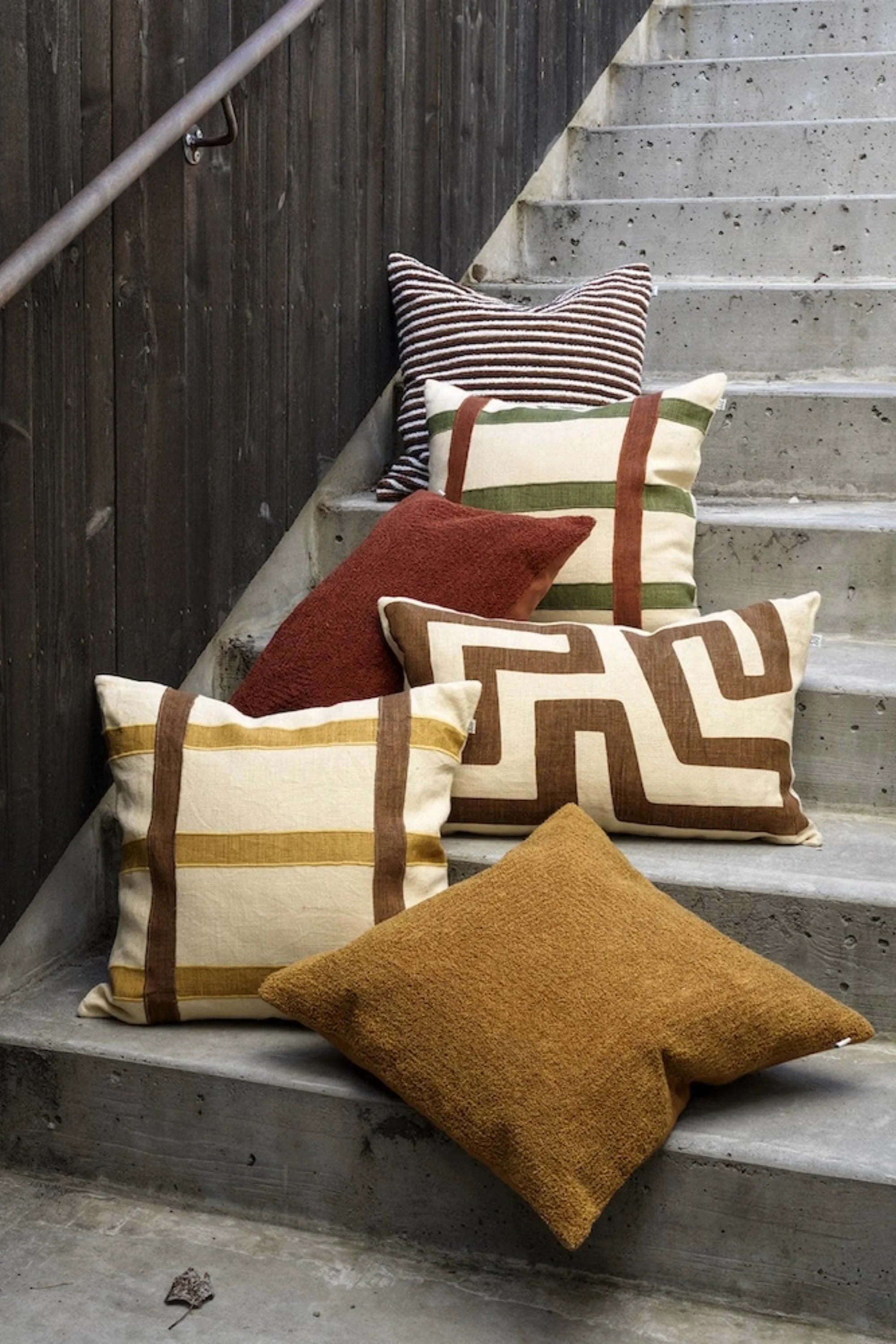 Kiran Linen Throw Pillow