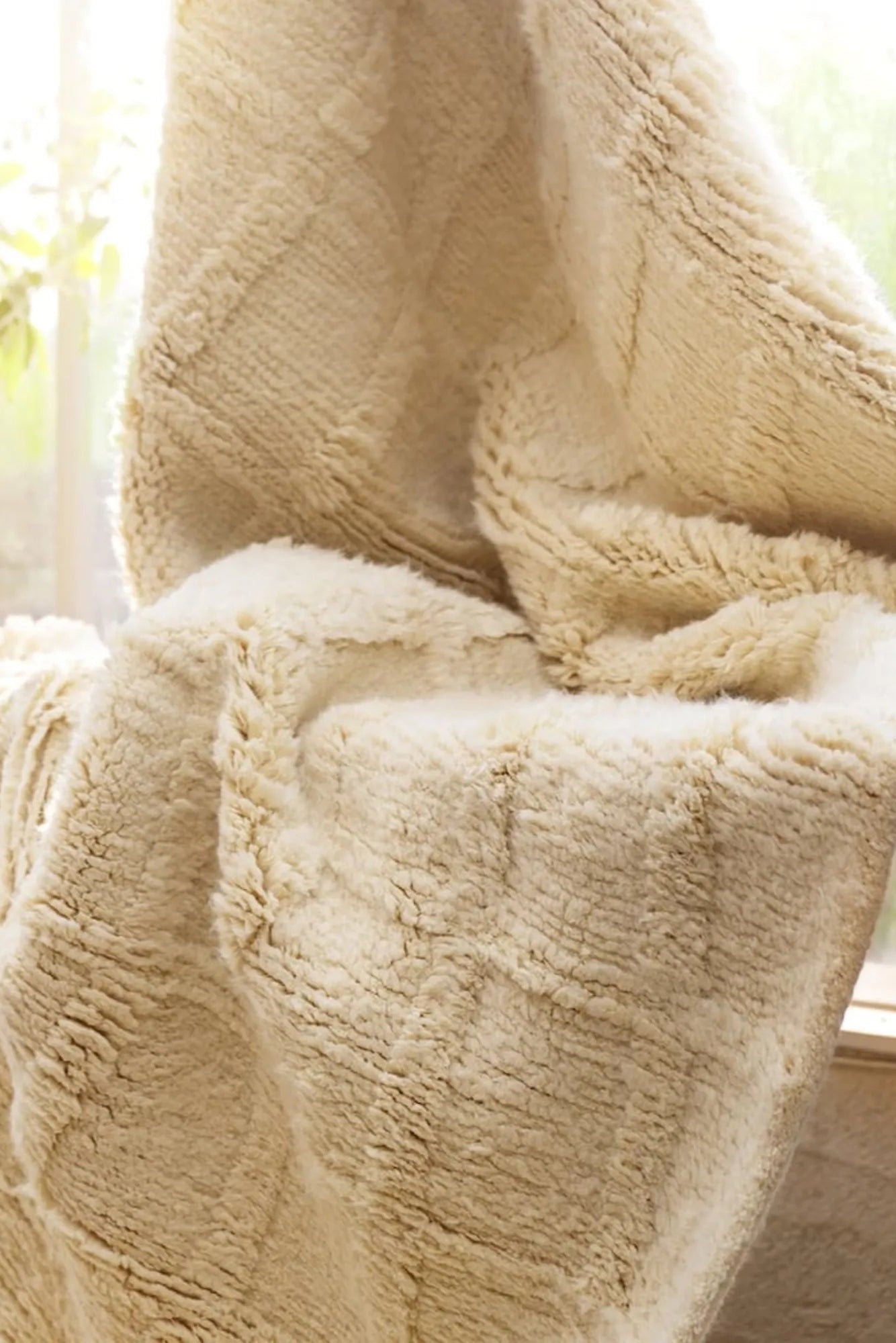 High quality Badal Wool Rug featuring traditional Indian craftsmanship