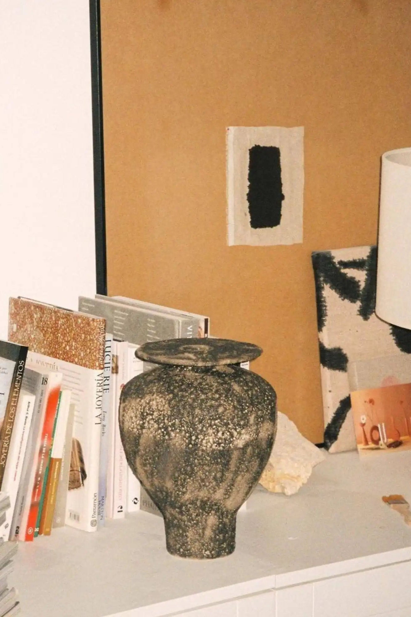 Isolated N.7 Vase - THAT COOL LIVING