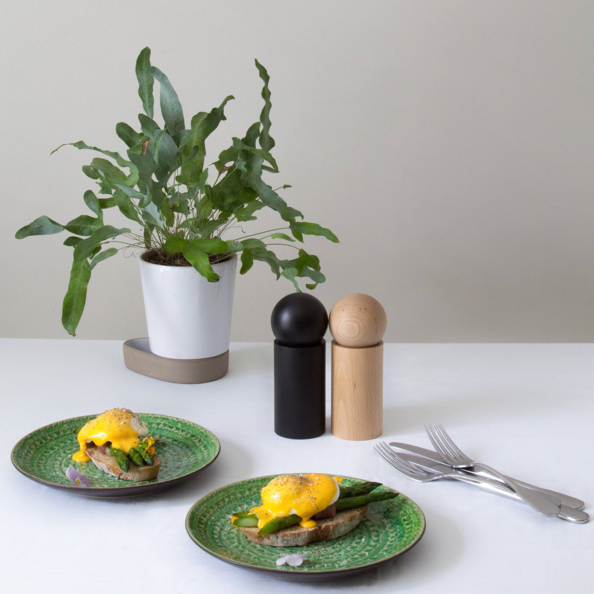 Orb Salt & Pepper Mill by Case - THAT COOL LIVING