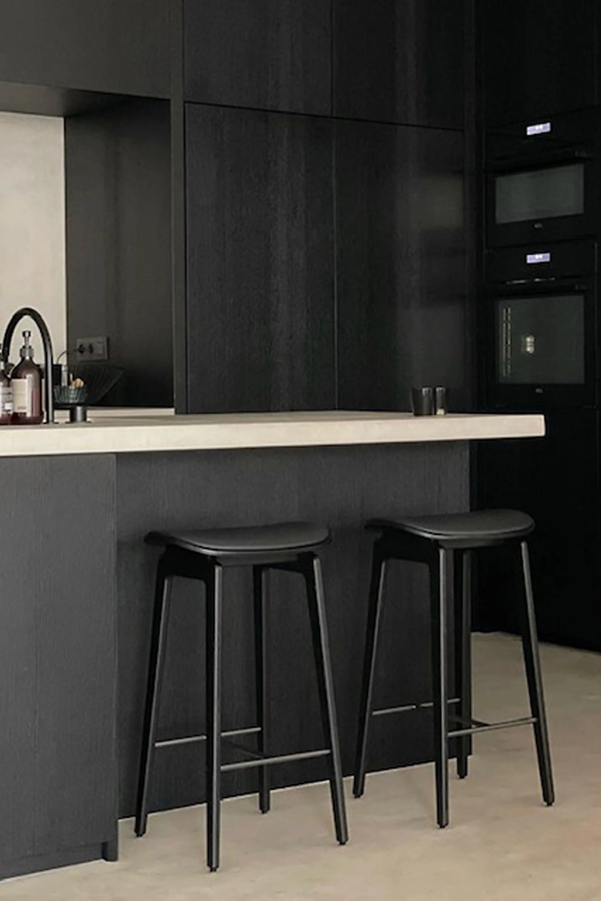 NY11 Counter Stool