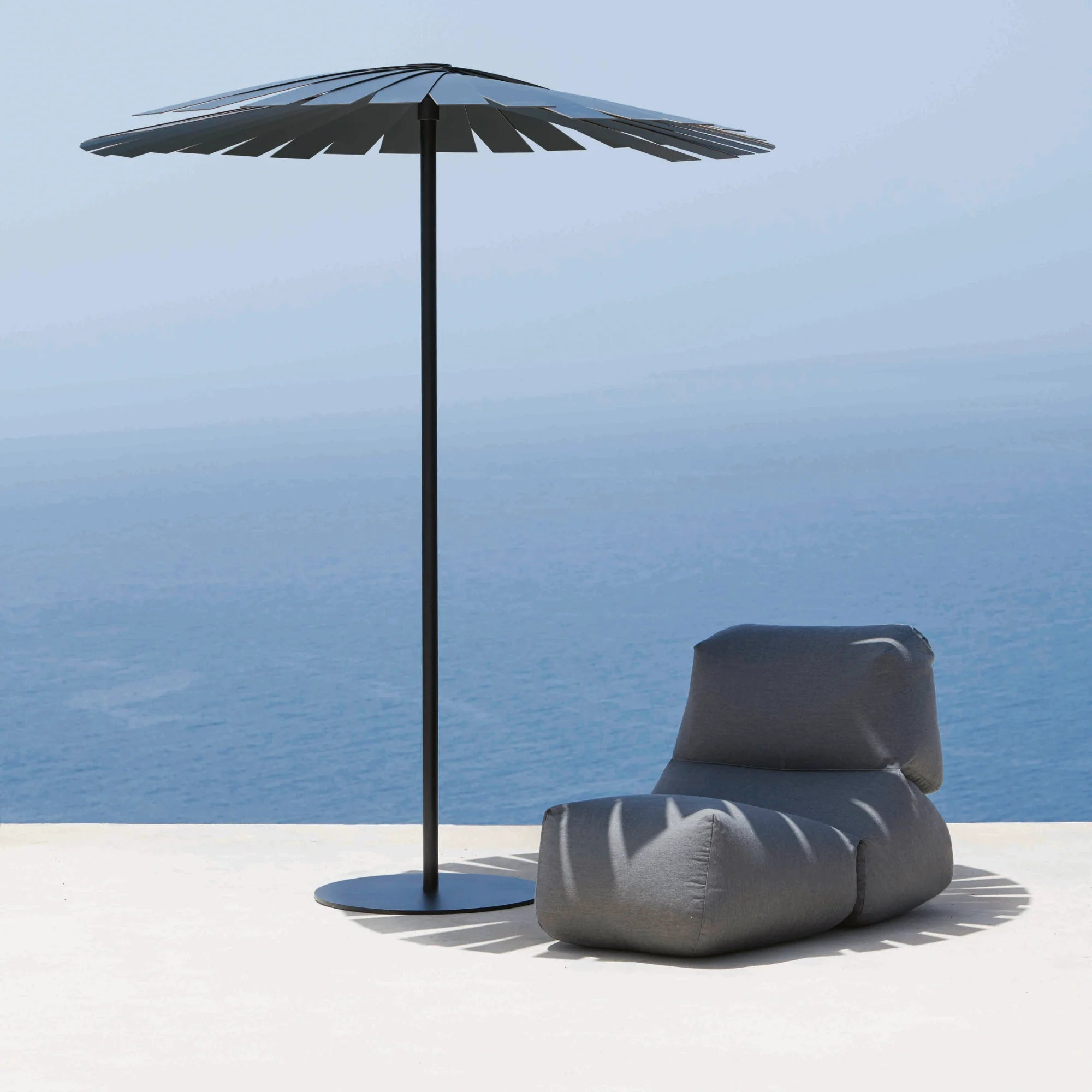 Ensombra Folding Parasol with Table - THAT COOL LIVING