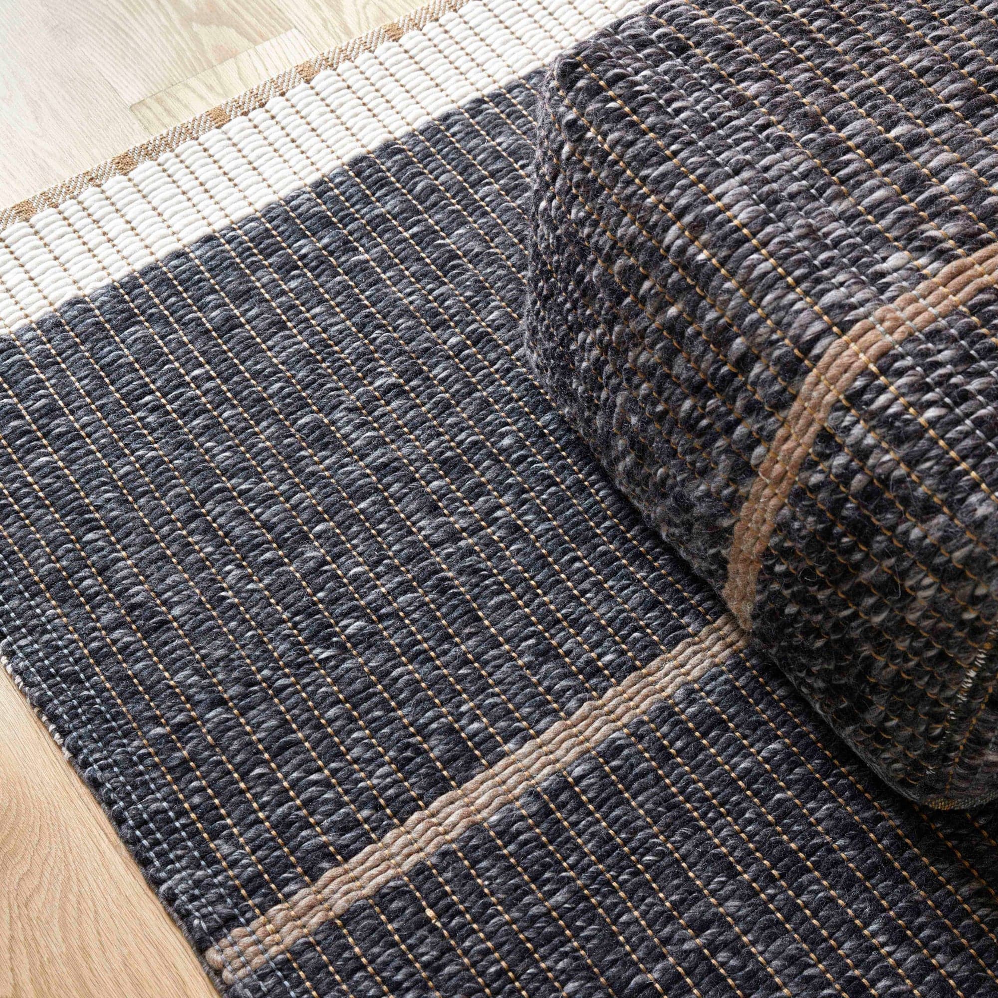 Reversible Rug - Black - THAT COOL LIVING