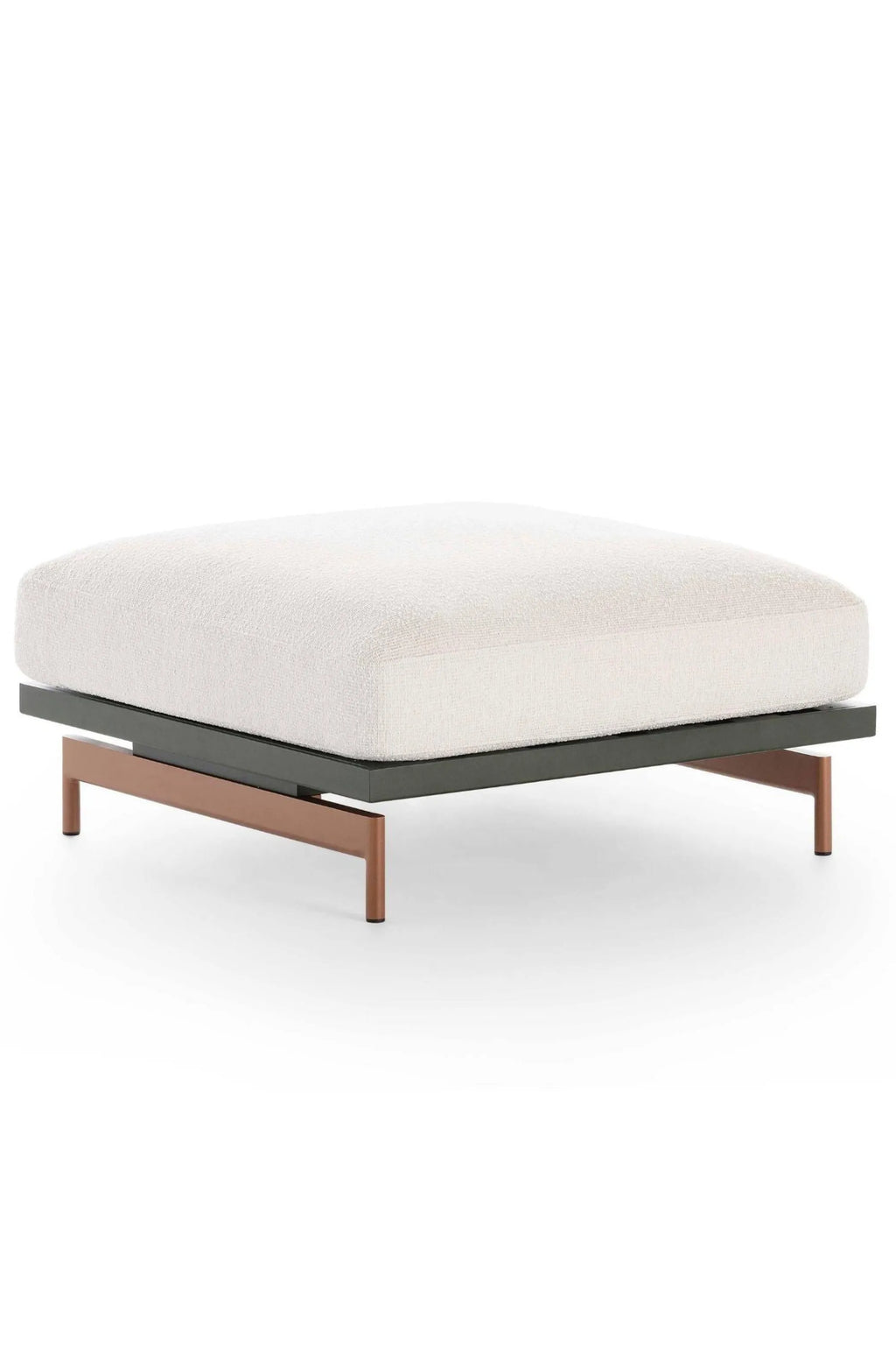 Gandia Blasco Onde Sectional Pouf, a modern minimalist outdoor pouf featuring plush cream bouclé upholstery resting on a sleek, low-profile dark grey matte metal platform frame. It is supported by distinctive copper-toned angled metal legs, offering a sophisticated contrast and contemporary design. Ideal as luxury patio furniture or a versatile outdoor ottoman for stylish lounge areas.