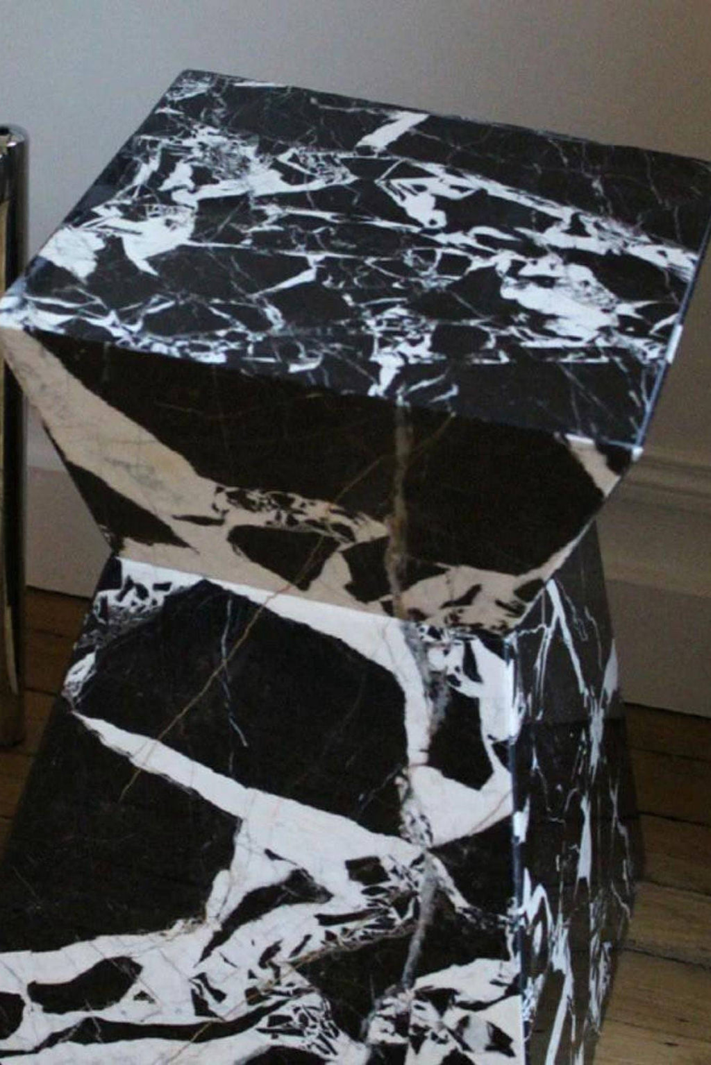 Aria Grand Antique Marble Table - Classic Side Table Design - Marbera - THAT COOL LIVING