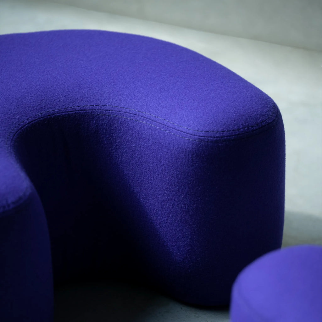  Stylish black and white striped Ü Pouf with plush fabric and sturdy construction