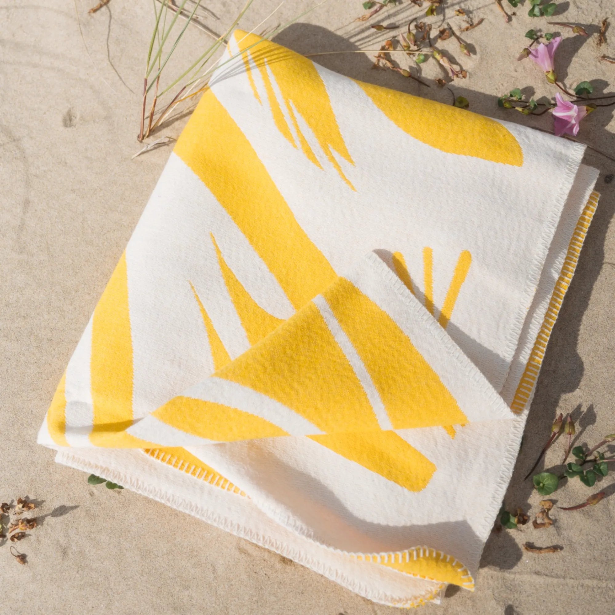Soft and cozy Lino throw blanket in a neutral color palette