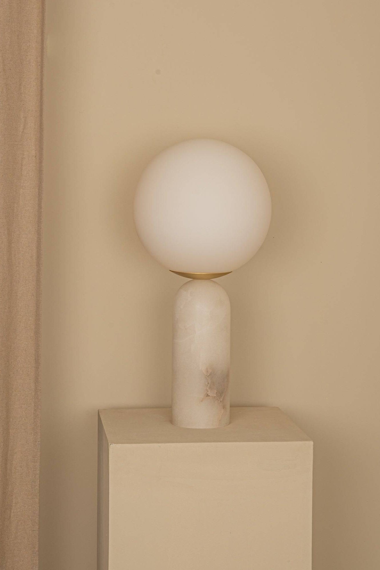 Atlas Lamp, Alabaster - White - THAT COOL LIVING