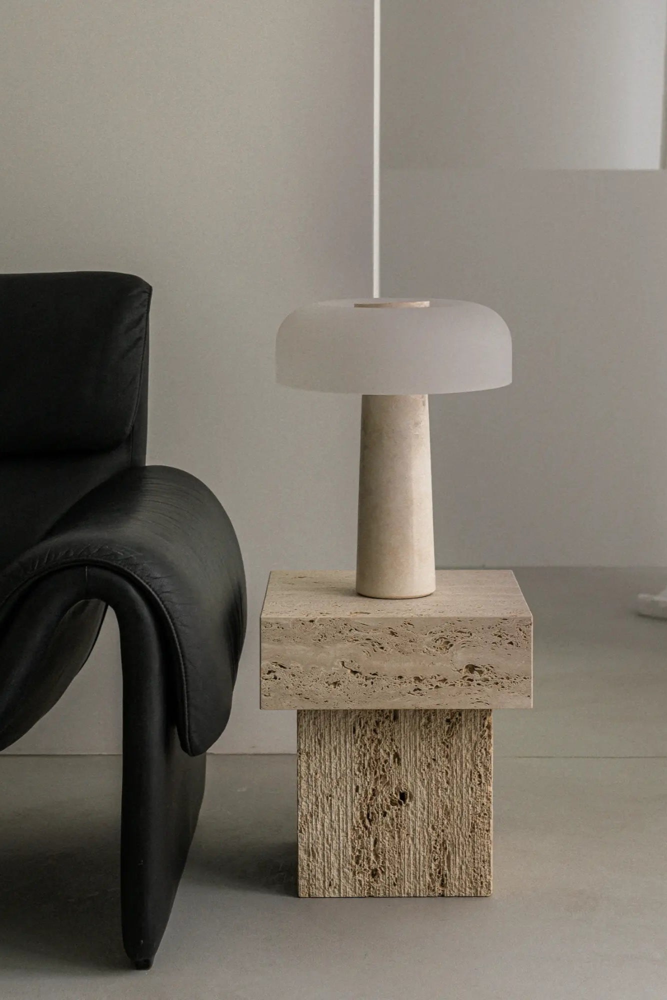 Luxurious and elegant round side table with gold finish