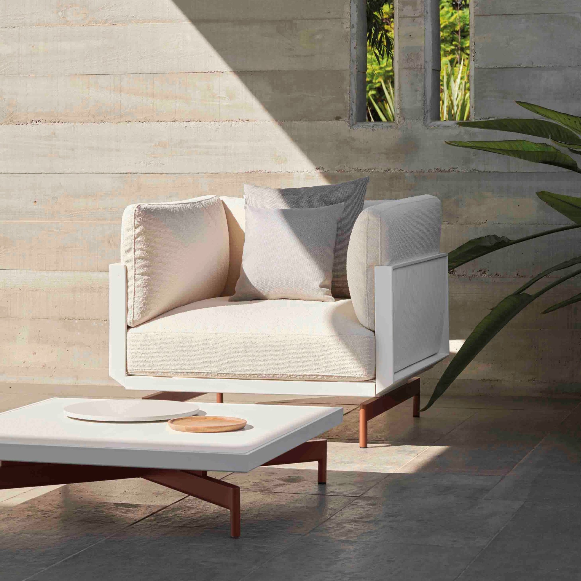 Onde Lounge Chair Outdoor Lounge Furniture Gandia Blasco