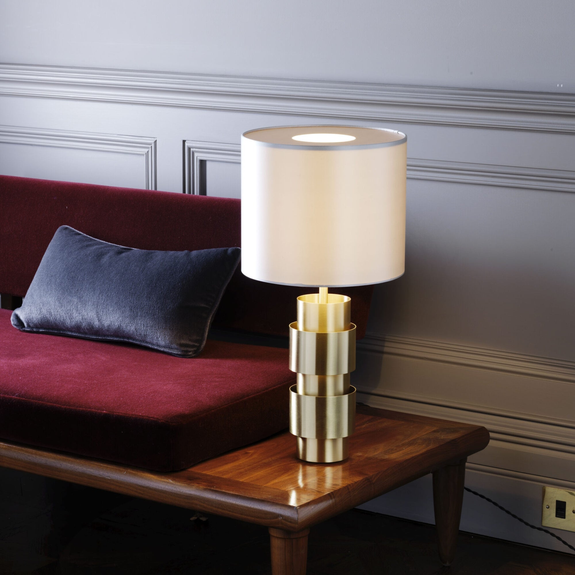 Ring Table Lamp - Brass